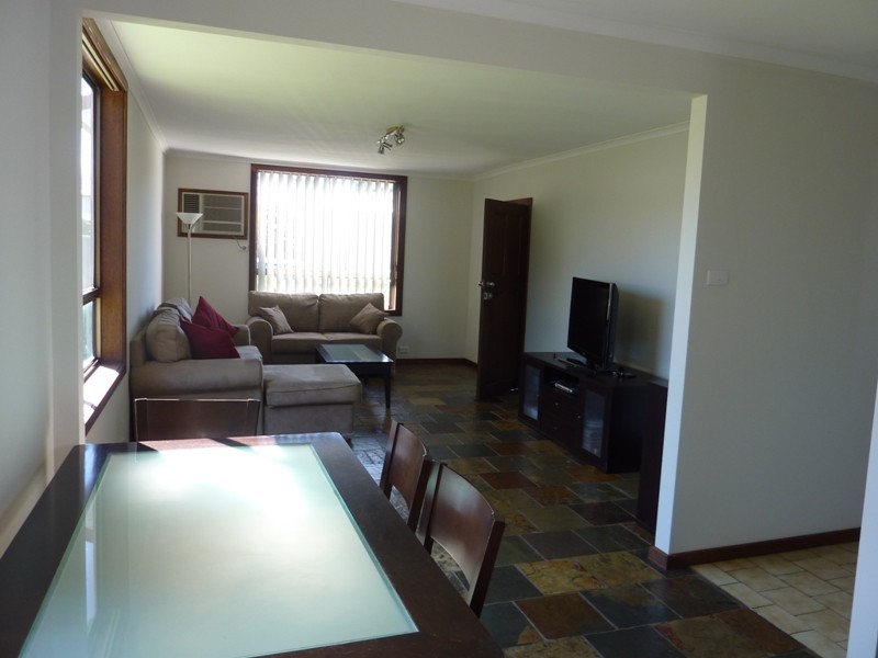 50 Barellan Avenue, Dapto NSW 2530