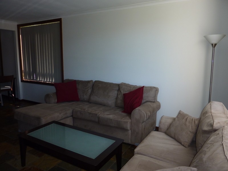 50 Barellan Avenue, Dapto NSW 2530