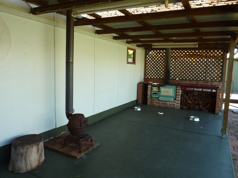 50 Barellan Avenue, Dapto NSW 2530