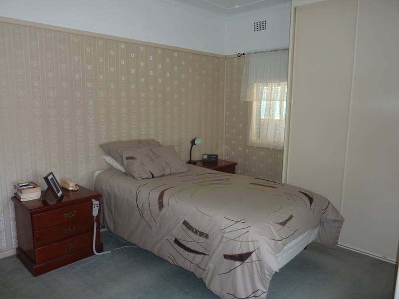 47 Albert Street, Unanderra NSW 2526