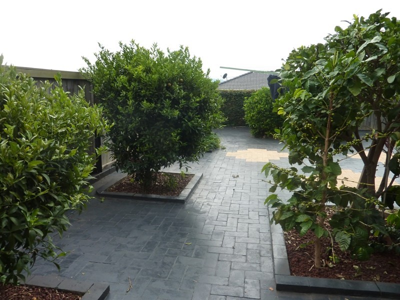 32 Cuthbert Drive, Mount Warrigal NSW 2528