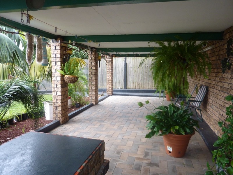 32 Cuthbert Drive, Mount Warrigal NSW 2528