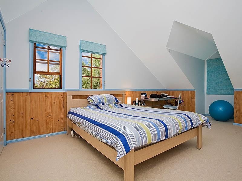 126 Pur Pur Avenue, Lake Illawarra NSW 2528