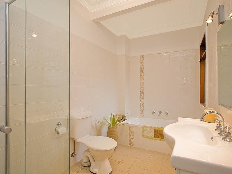 126 Pur Pur Avenue, Lake Illawarra NSW 2528