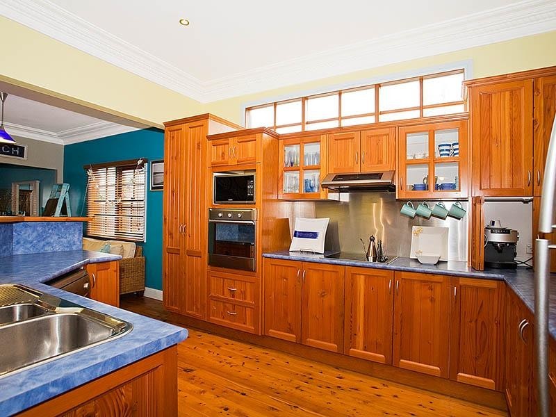 126 Pur Pur Avenue, Lake Illawarra NSW 2528