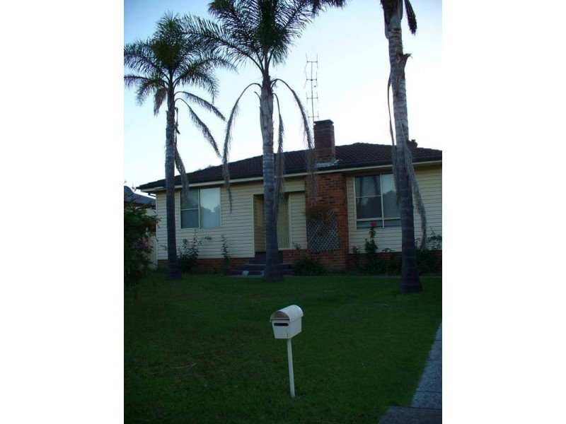 16 Eager Street, Corrimal NSW 2518