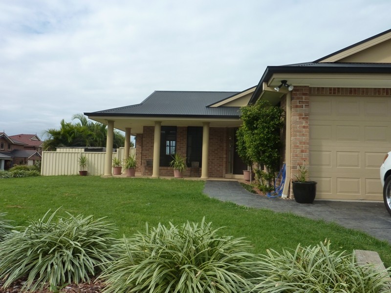77 Robins Creek Drive, Horsley NSW 2530