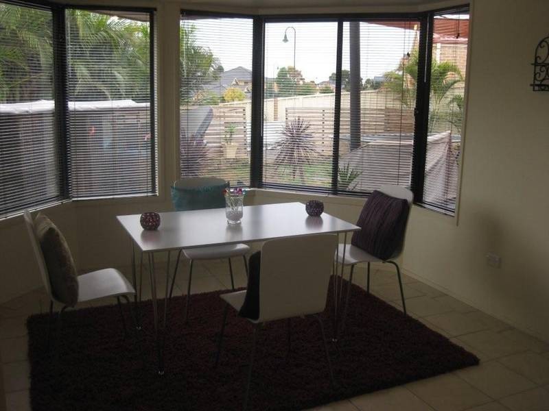 77 Robins Creek Drive, Horsley NSW 2530