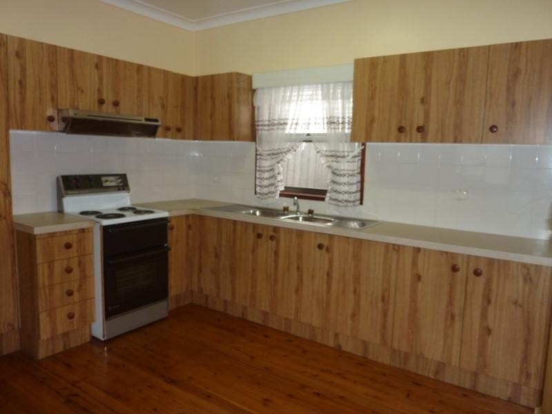 37 Lackawanna Street, Cringila NSW 2502