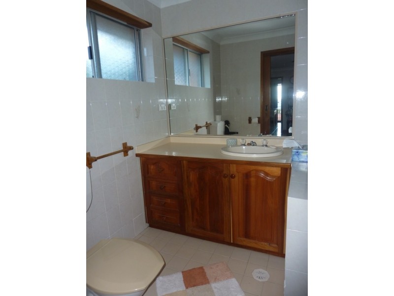 12 Thirroul Road, Kanahooka NSW 2530