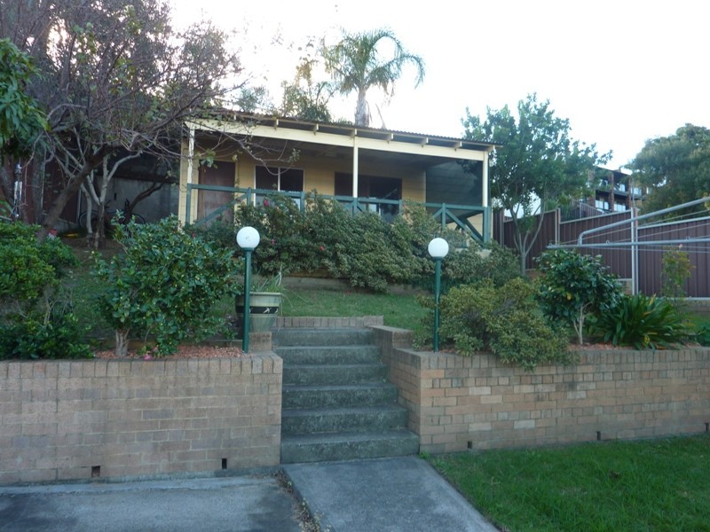 12 Thirroul Road, Kanahooka NSW 2530