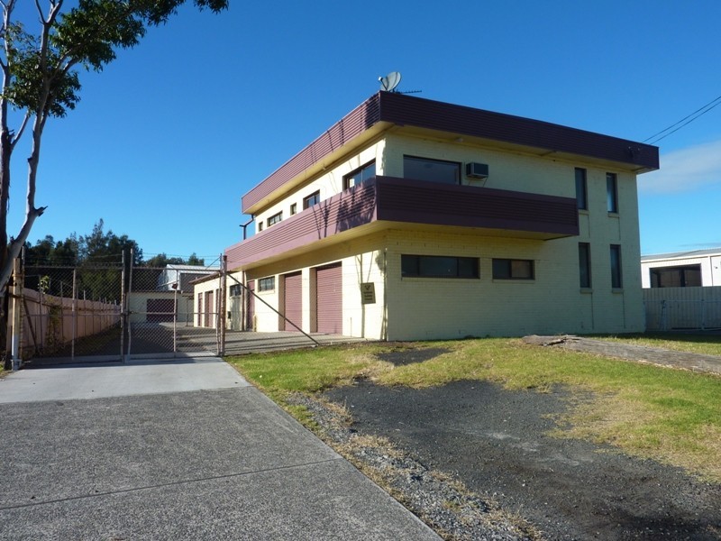 9 Mineral Road, Oak Flats NSW 2529