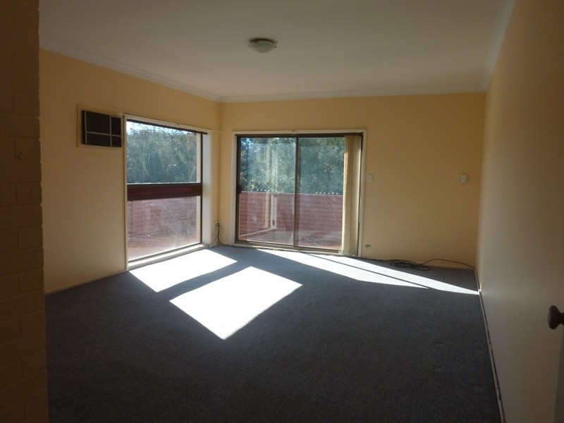 9 Mineral Road, Oak Flats NSW 2529