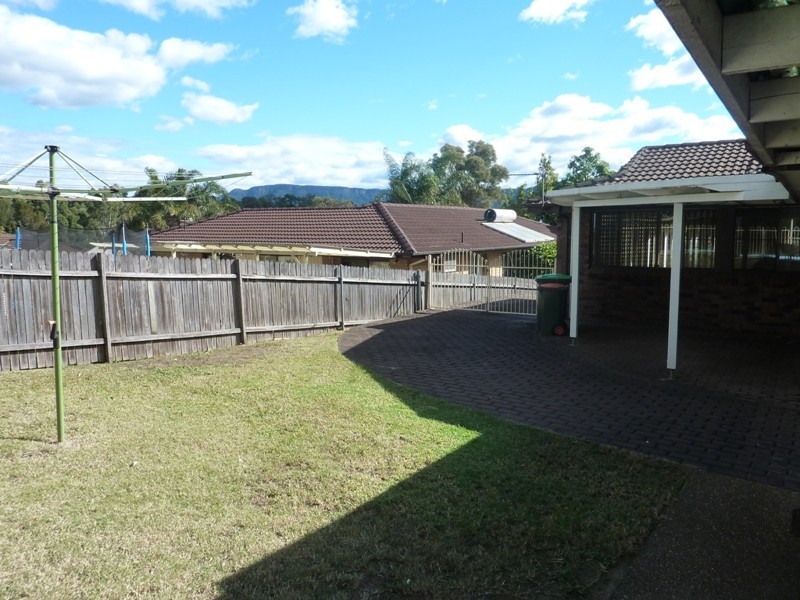 5 Crighton Place, Dapto NSW 2530