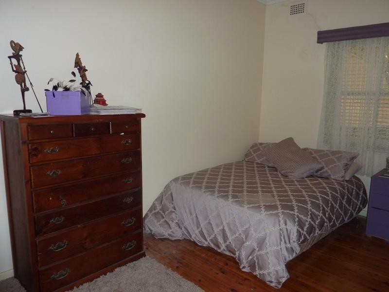 2 William Street, Unanderra NSW 2526