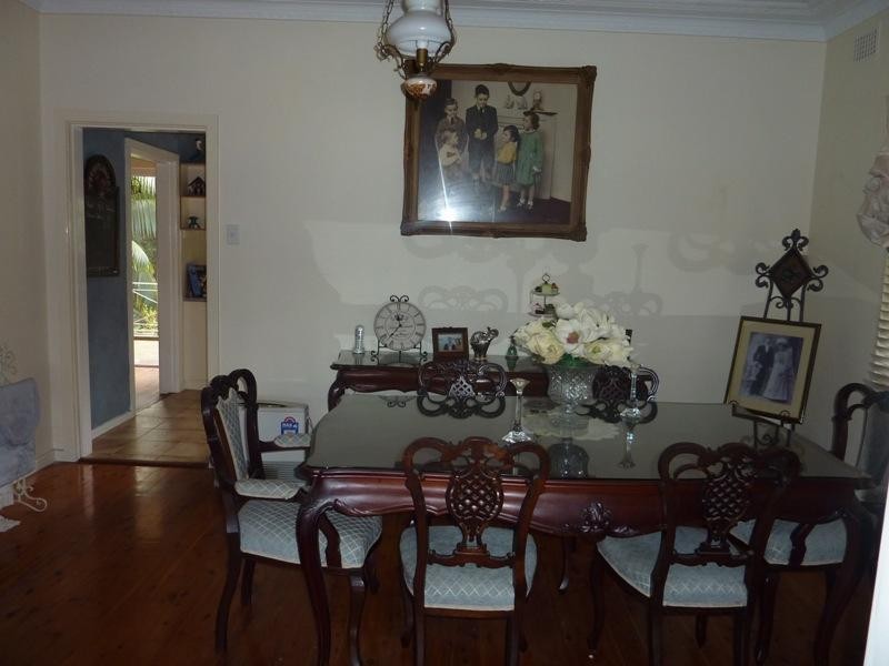 2 William Street, Unanderra NSW 2526