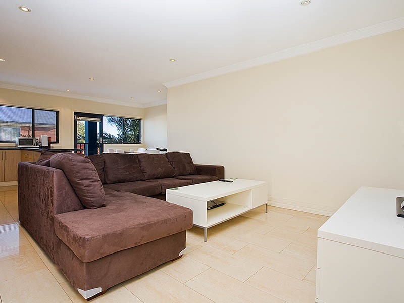 6/233 Windang Street, Windang NSW 2528