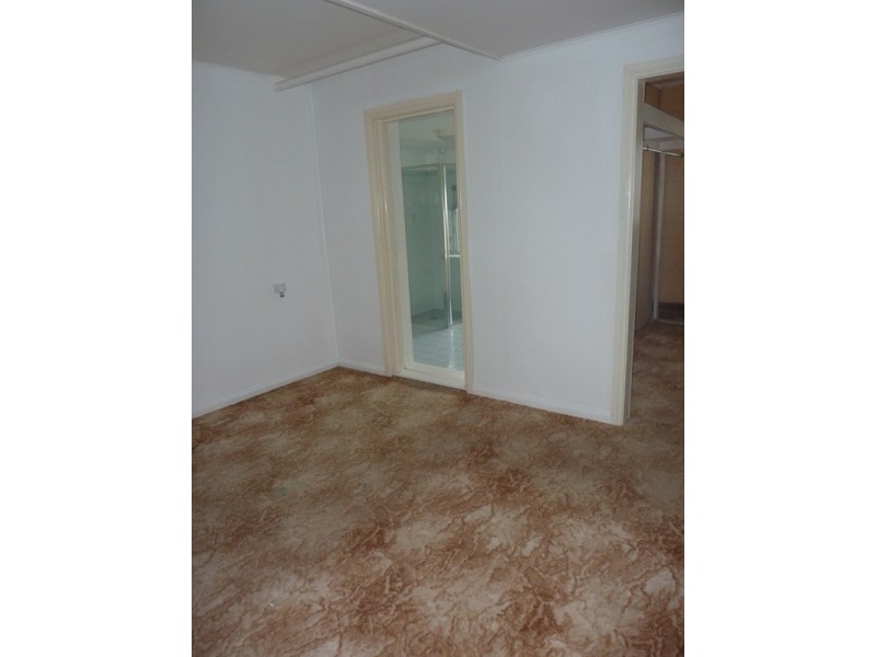 35 Hassan Street, Lake Heights NSW 2502