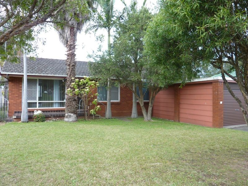 17 Brook Street, Dapto NSW 2530