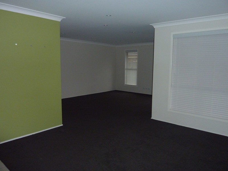 7 Waterview Avenue, Haywards Bay NSW 2530