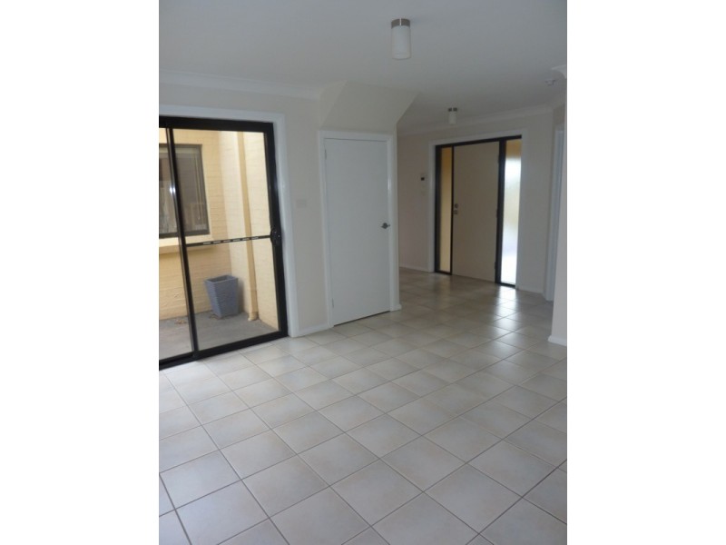 2/12 Monkhouse Parade, Shell Cove NSW 2529