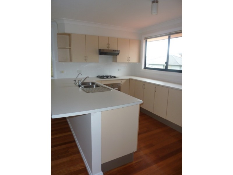 2/12 Monkhouse Parade, Shell Cove NSW 2529