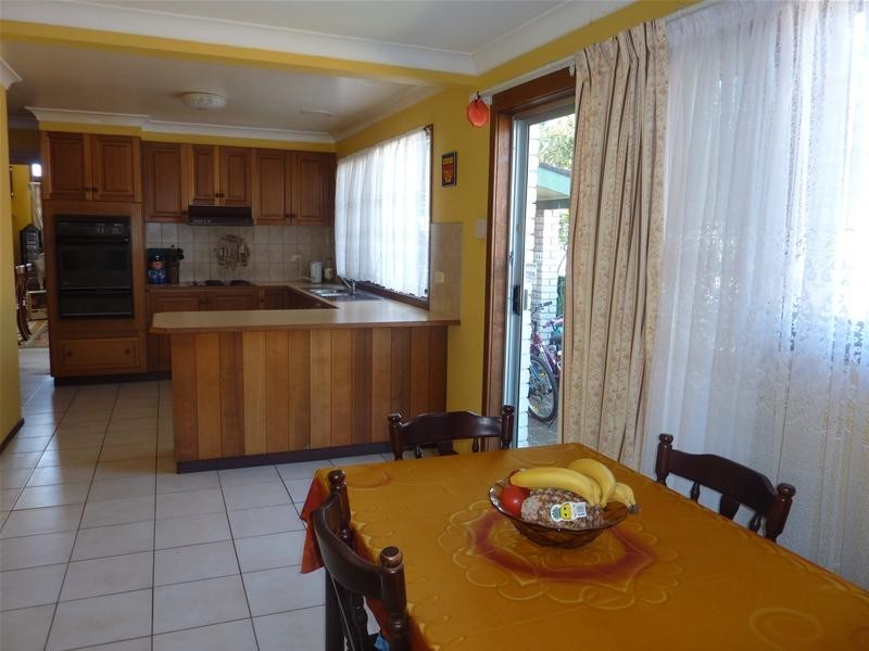 61 Kanahooka Road, Kanahooka NSW 2530