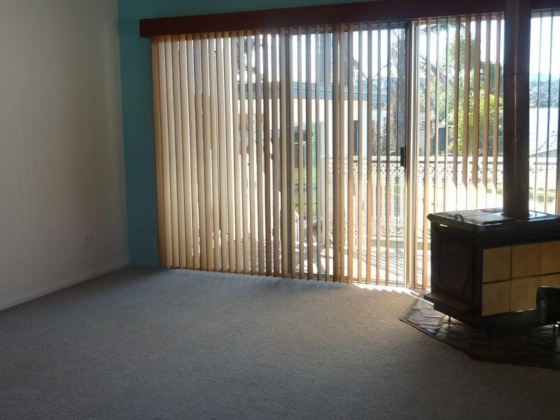 20 Lakeview Parade, Primbee NSW 2502