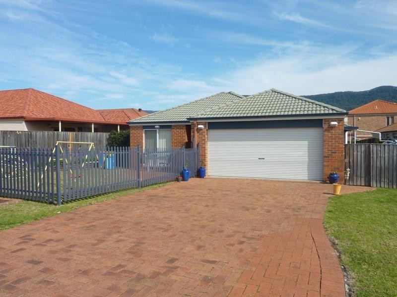 8 Glenwood Grove, Horsley NSW 2530