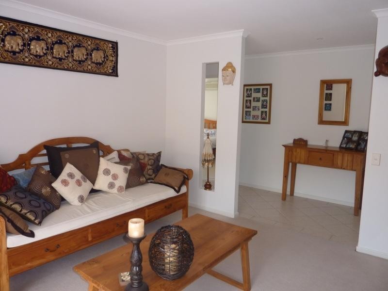 8 Glenwood Grove, Horsley NSW 2530