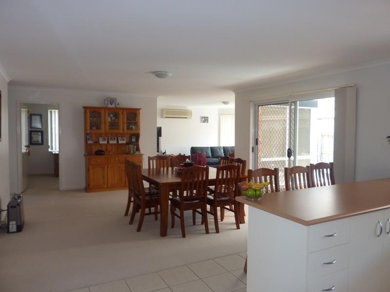 8 Glenwood Grove, Horsley NSW 2530