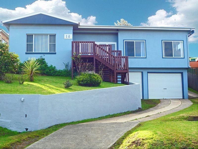 18 Canberra Road, Lake Heights NSW 2502