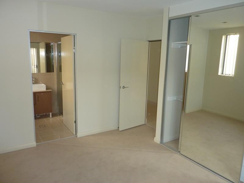 1/32 Bourke Street, Wollongong North NSW 2500