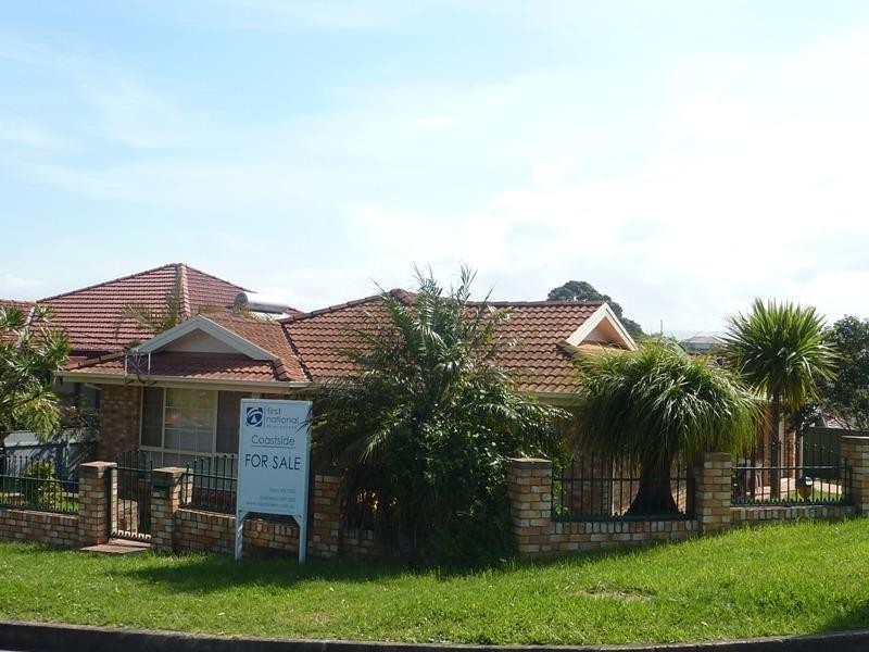 20 Lake Heights Road, Lake Heights NSW 2502