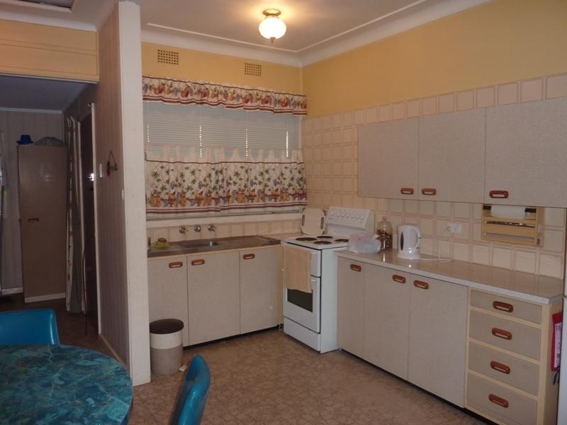 17 Yorkshire Road, Dapto NSW 2530