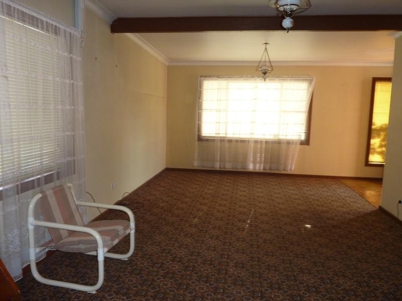 17 Yorkshire Road, Dapto NSW 2530