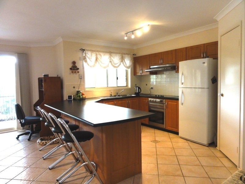 15 Mundoonen Crescent, Horsley NSW 2530