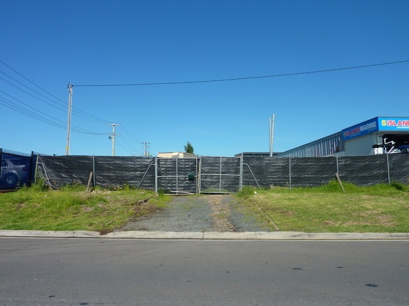 42 Princes Highway, Yallah NSW 2530