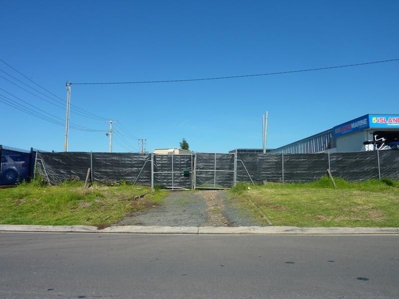 42 Princes Highway, Yallah NSW 2530