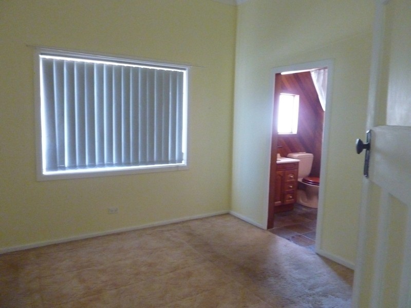 1 Fraser Street, Unanderra NSW 2526