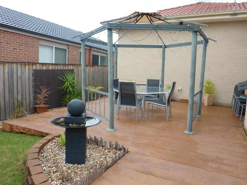 1 Glenlee Drive, Horsley NSW 2530