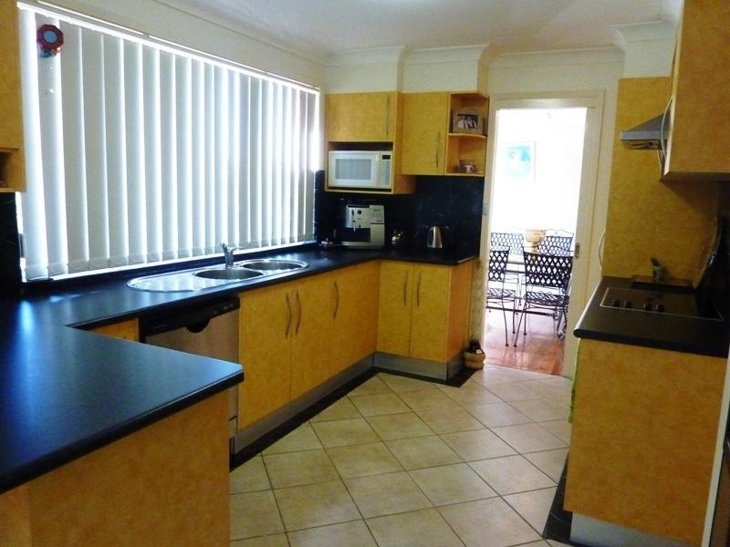 39 Thirroul Road, Kanahooka NSW 2530