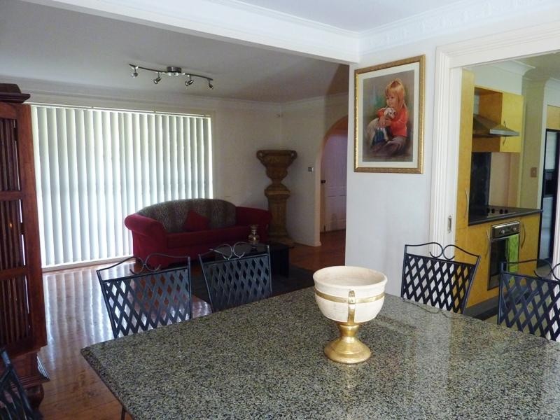 39 Thirroul Road, Kanahooka NSW 2530