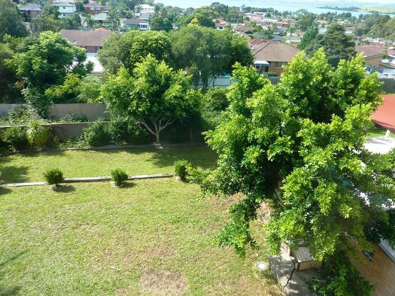 39 Thirroul Road, Kanahooka NSW 2530