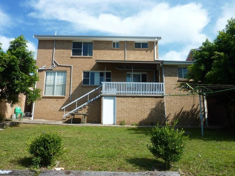 39 Thirroul Road, Kanahooka NSW 2530