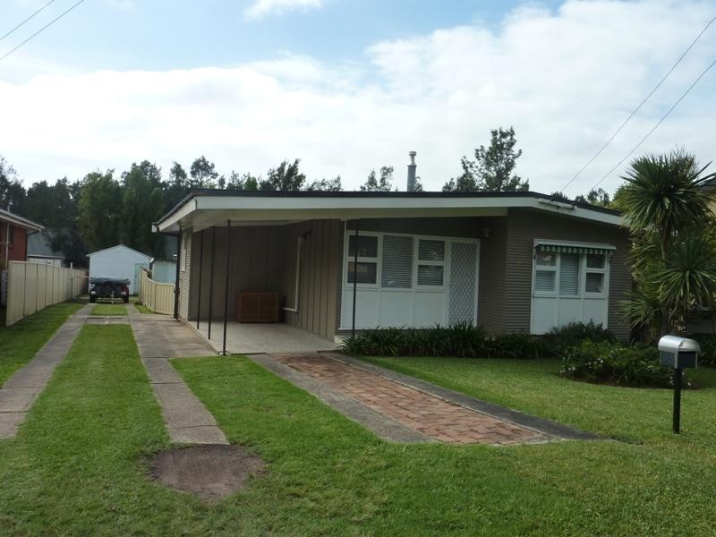 13 Brook Street, Dapto NSW 2530