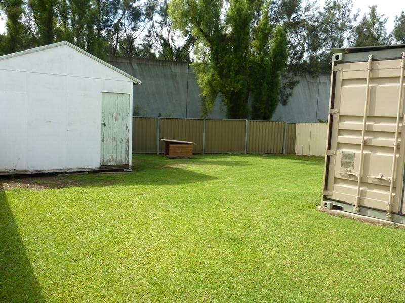 13 Brook Street, Dapto NSW 2530