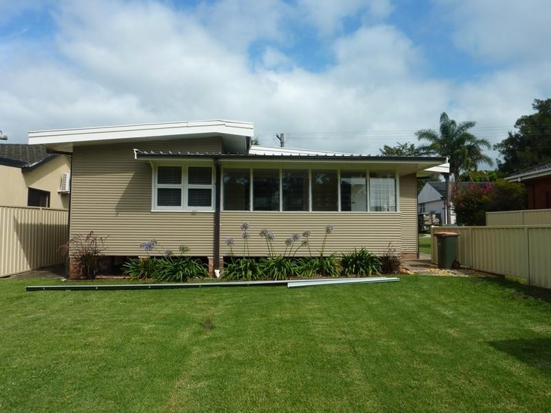 13 Brook Street, Dapto NSW 2530