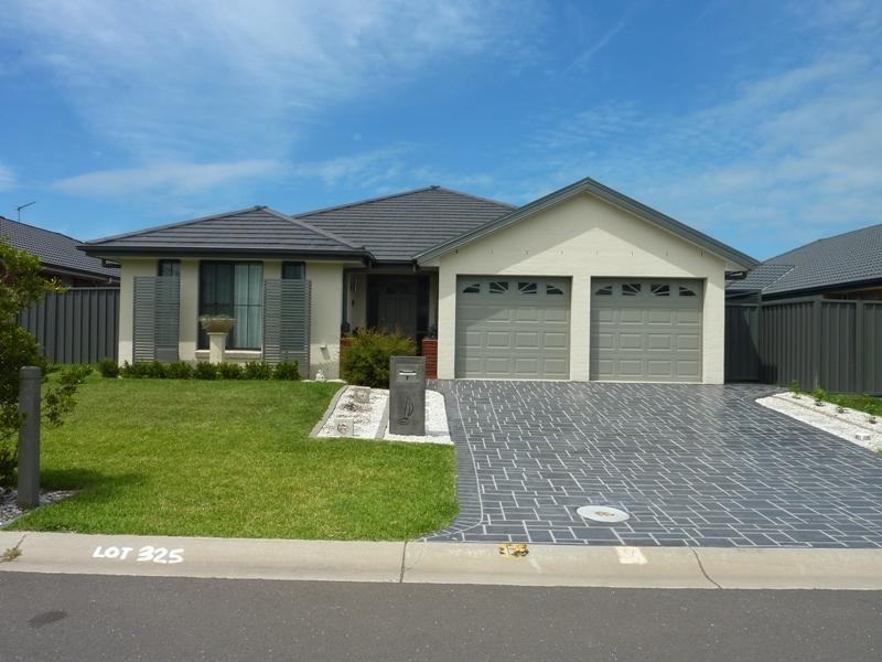 7 Shoreline Avenue, Haywards Bay NSW 2530