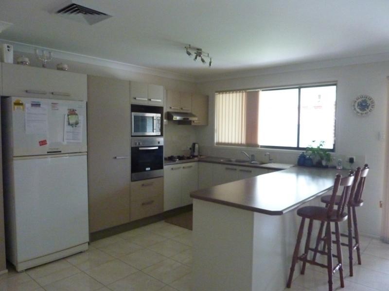 7 Shoreline Avenue, Haywards Bay NSW 2530